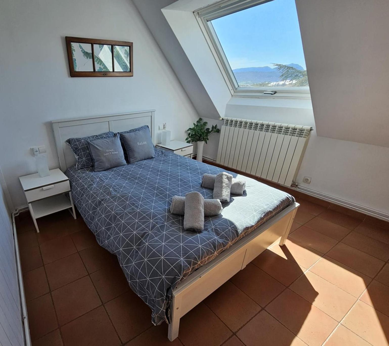 Atico Ciudadela Apartment Хака Екстериор снимка
